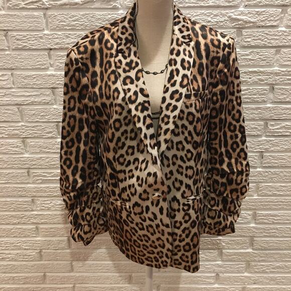 Generation Love Esther Leopard Print Blazer - Picture 3 of 15